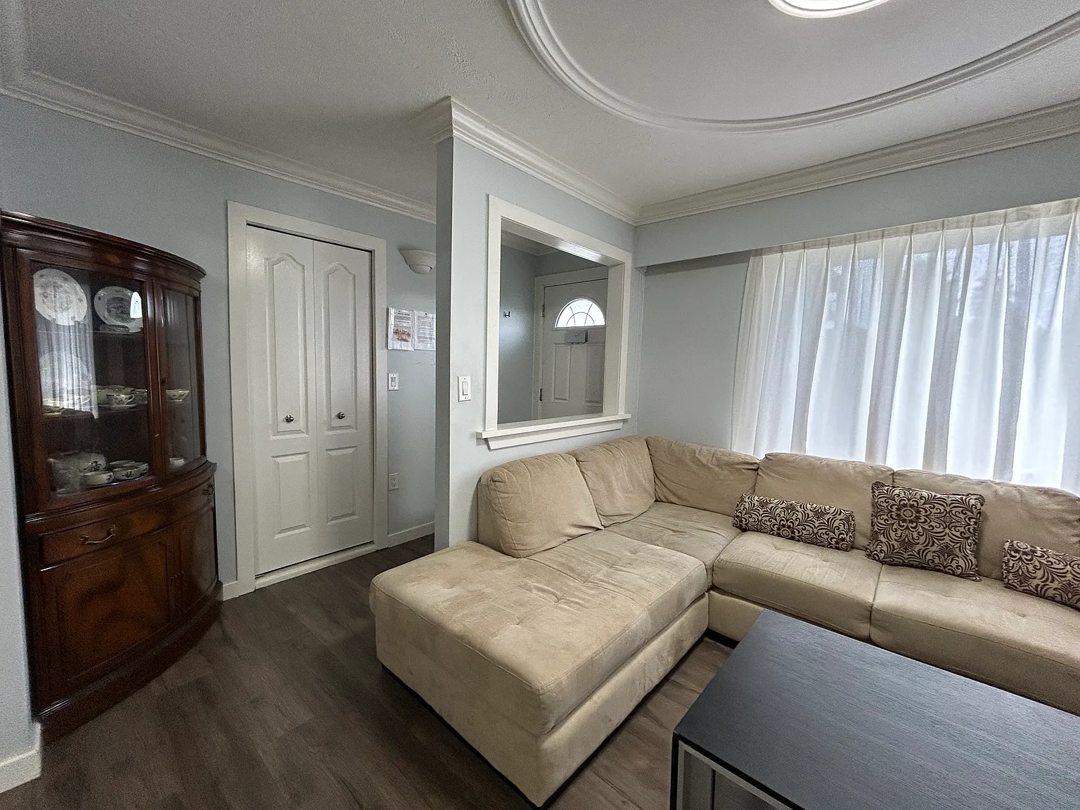 2 bed, 800 sqft, $2,800 — Photo 2