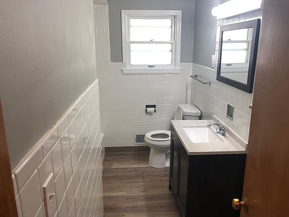 4th image of 1104 Saint Andrews Way