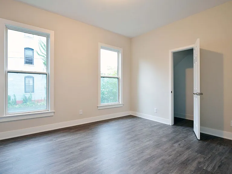 511 5th Ave SE — Photo 13