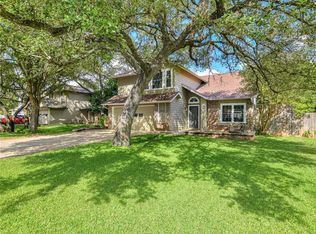 6814 Luckenbach Ln, Austin, TX 78729