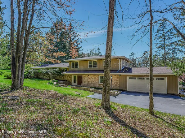 210 Stevenson Rd, Waverly Township, PA 18411