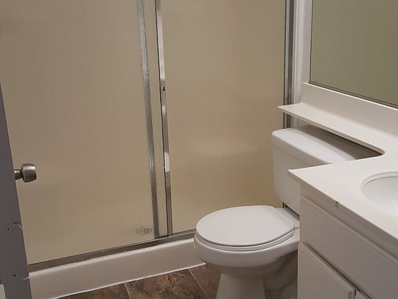 4th image of 1304 Langhorn St