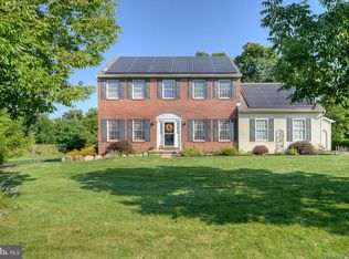 3252 Dovecote Dr, Quakertown, PA 18951