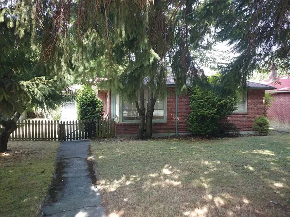 5021 Fauntleroy Way SW, Seattle, WA 98136