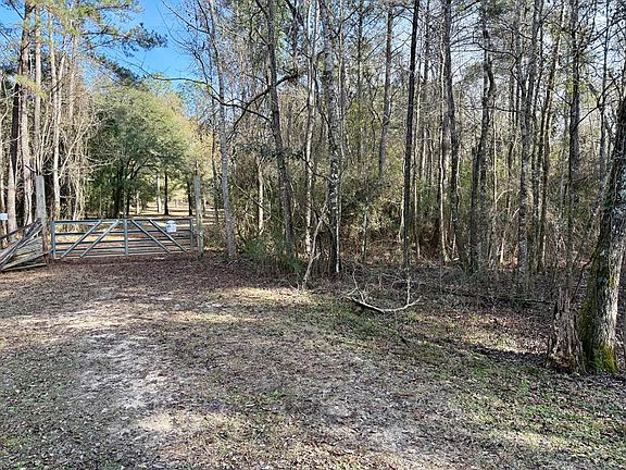 4th image of 535 Leisure Dr