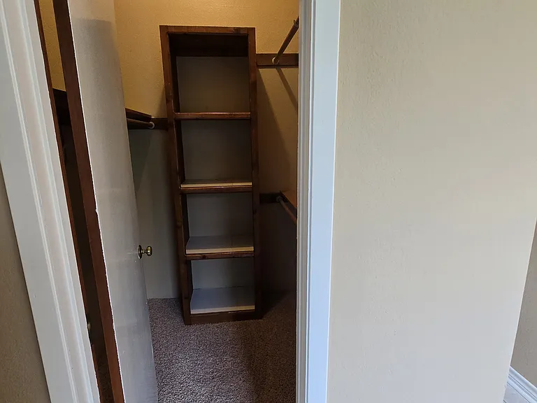 1822 Northwood Ct — Photo 32