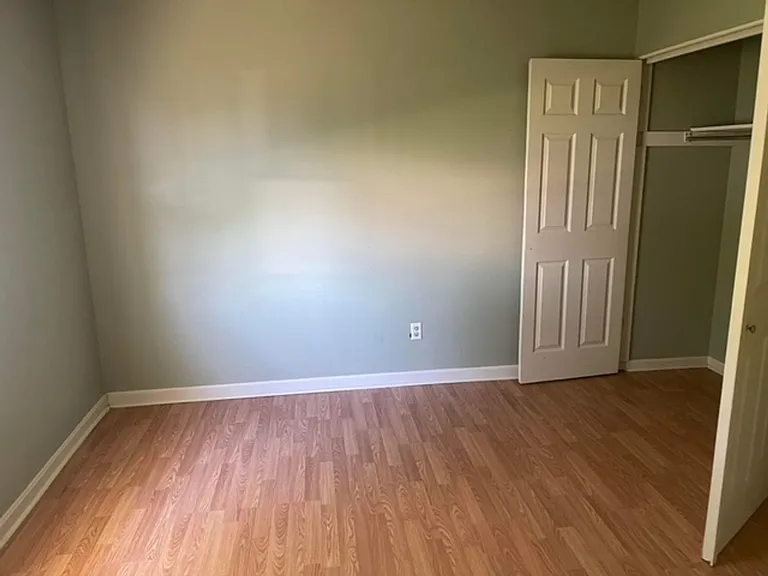 106 Cherrywood Dr — Photo 3