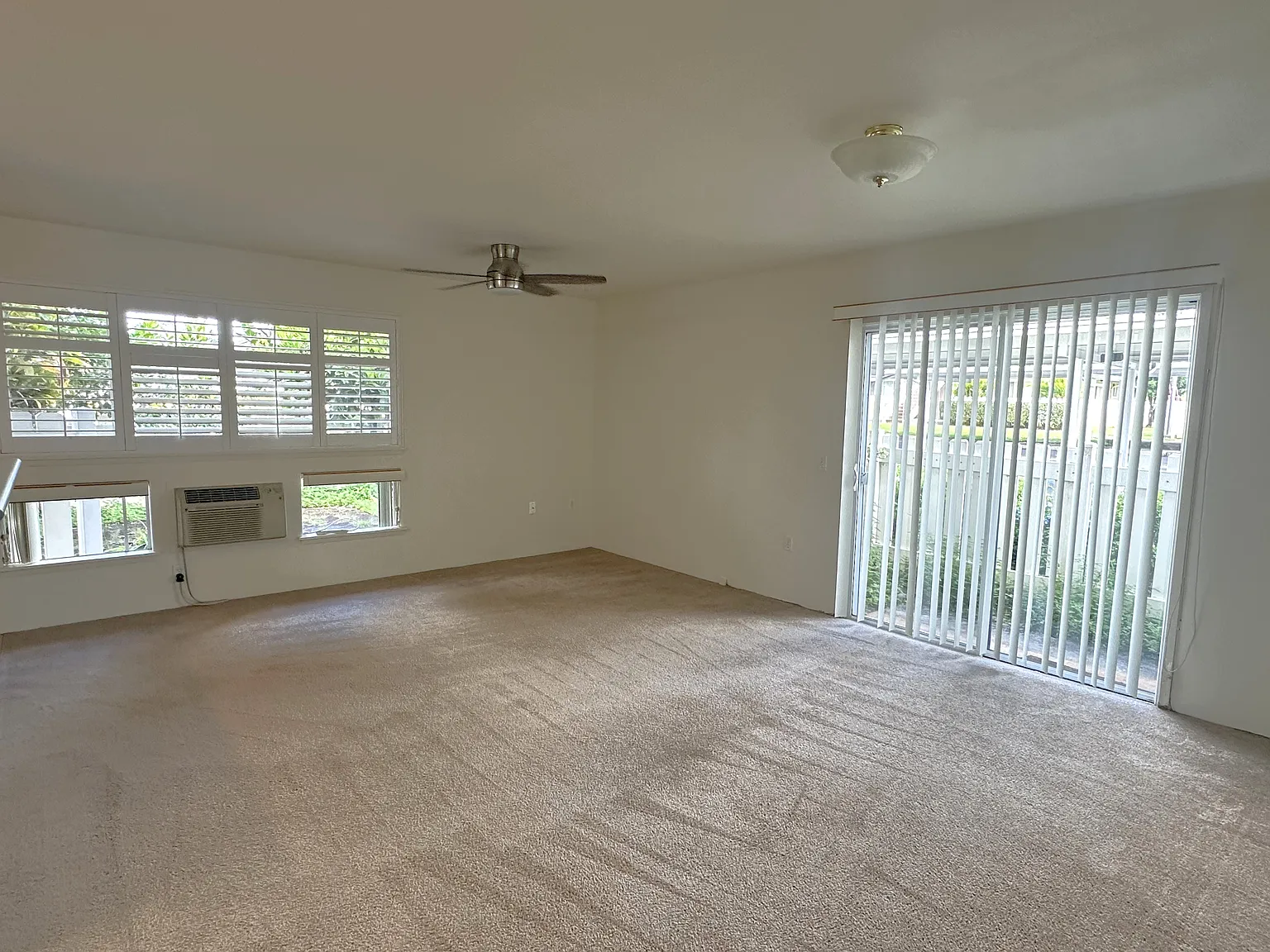 3 bed, 966 sqft, $3,500 — Photo 1