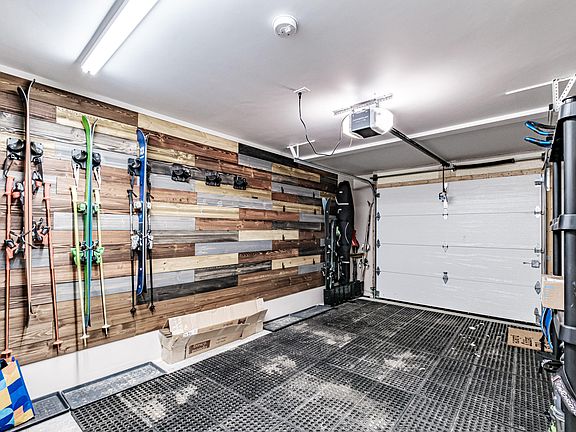 3rd image of 135 Vernon Street #7B