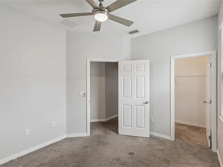 1863 Shumard Ave — Photo 18