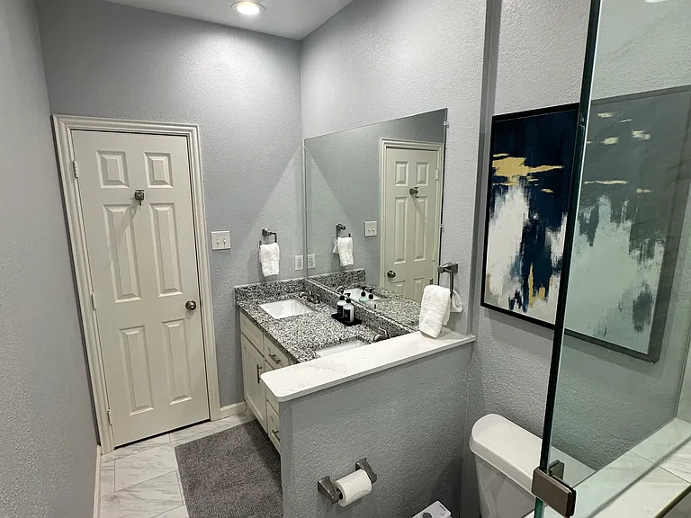 2506 Spring Hill Ln — Photo 8