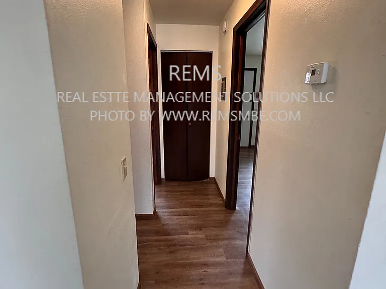 1110 Grand Ave — Photo 8
