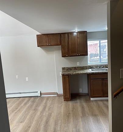 4th image of 369 West Ave #369