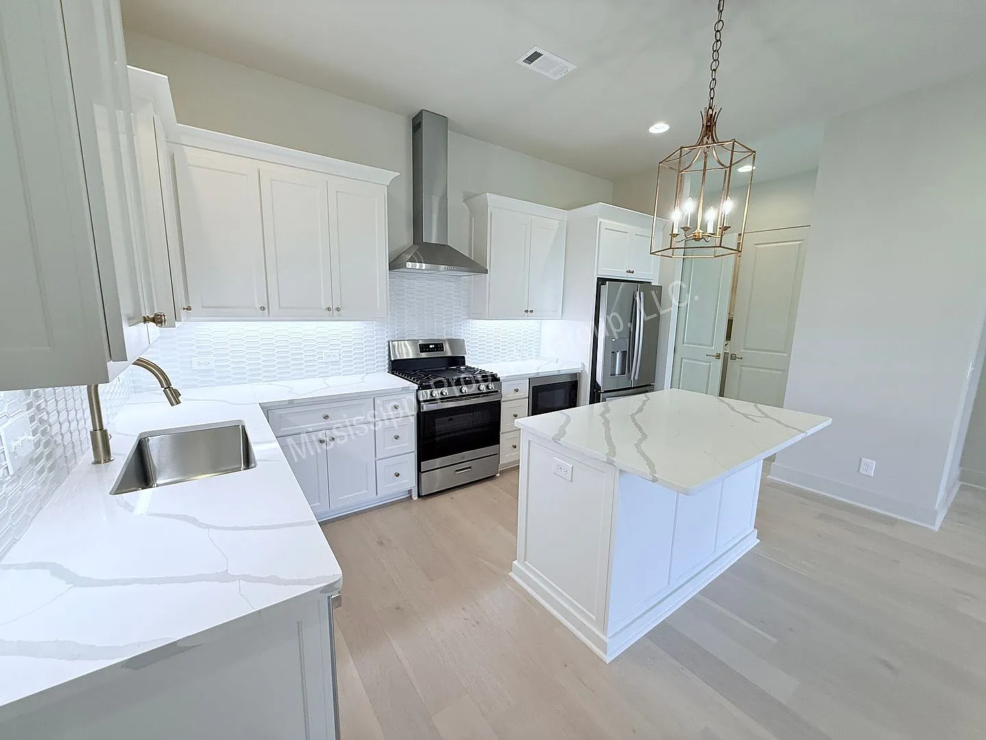 3BD/3BA For Rent at The Southern — Photo 4