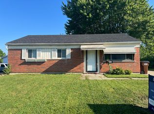 209 Magnolia Ln, Fairborn, OH 45324