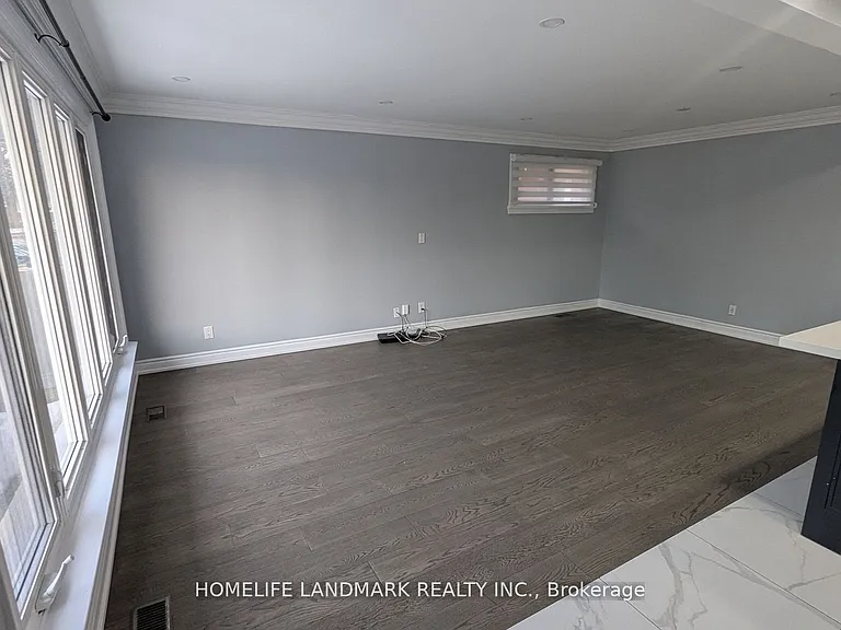 3 Chopin Ave — Photo 13