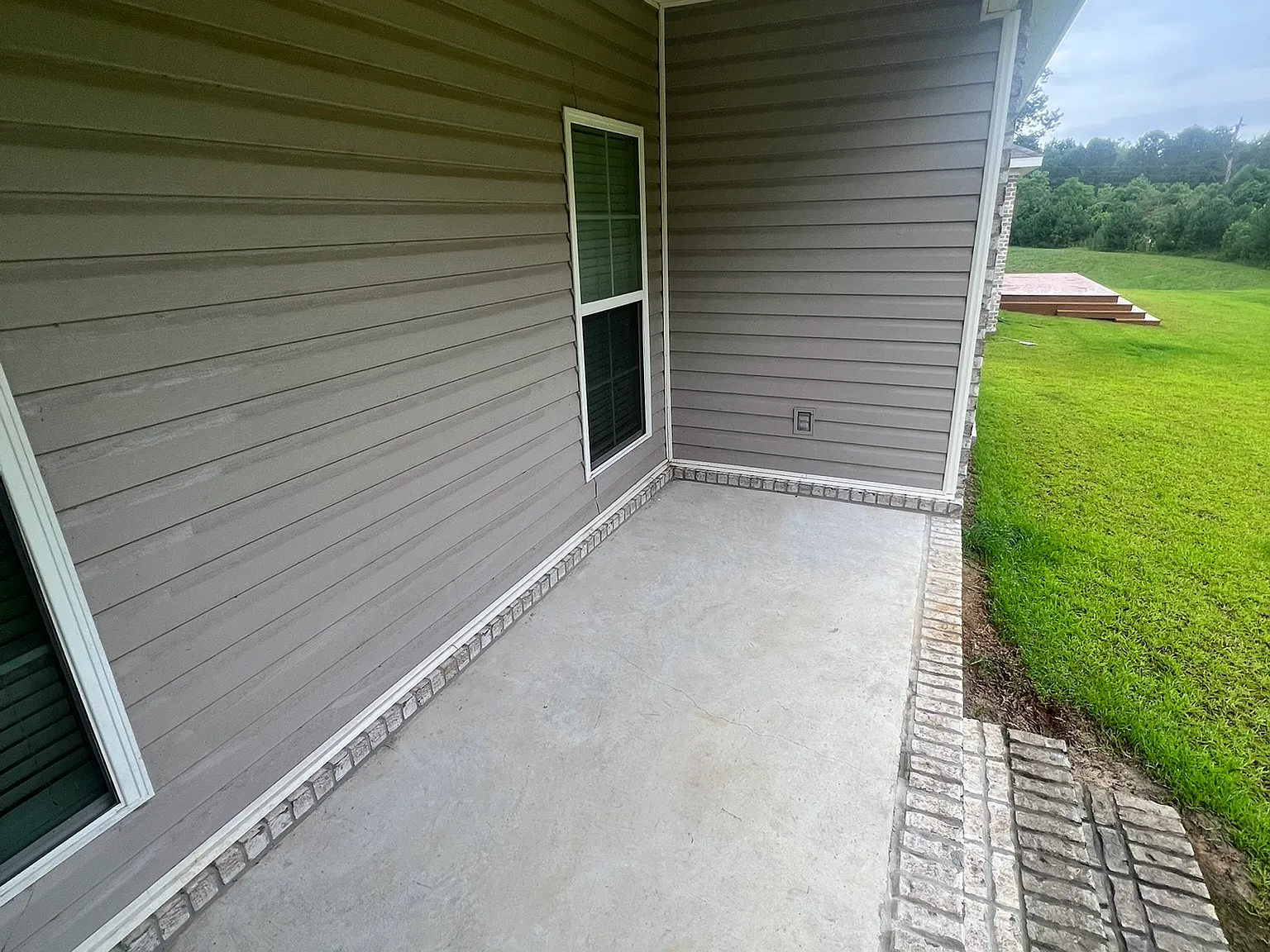 3 bed, 1660 sqft, $1,800 — Photo 3