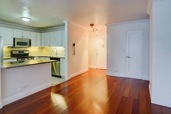 Rented by Realmart Realty LLC | media 19