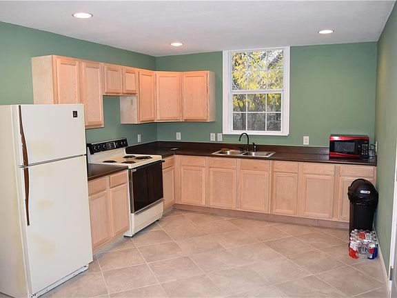 2nd image of 2420 Purselley Dr