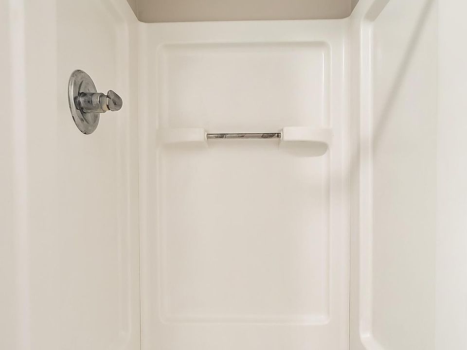 1st image of 1012 Arrowhead Dr