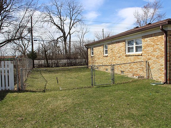 Side Yard West Elevation