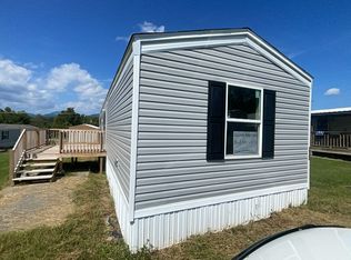 212 Crystal Ln, Oliver Springs, TN 37840