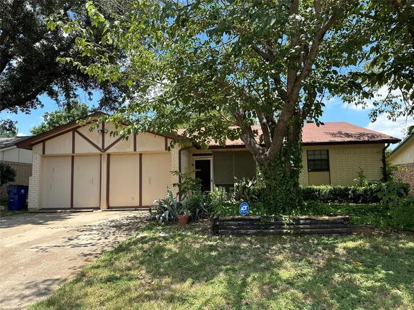 518 Willow Cir W, Burleson, TX 76028