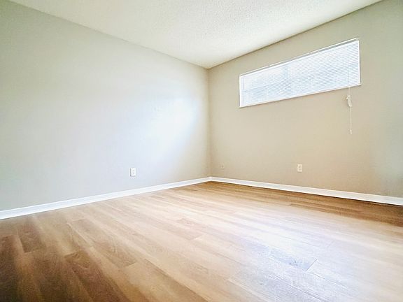 5th image of 450 Tomoka Ave APT 101