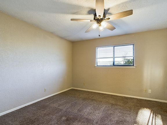 2nd image of 293 Billie Dr #16