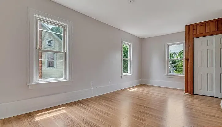 2 bed, 910 sqft, $1,850 — Photo 2