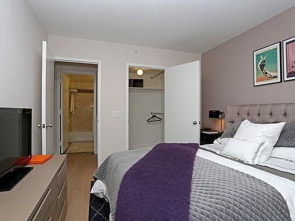 4th image of 325 N End Ave APT 8D