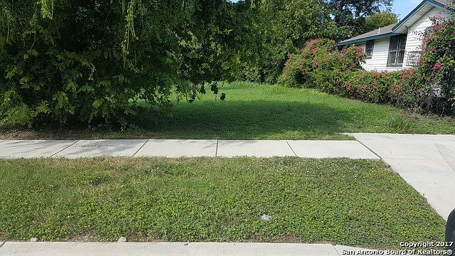 2nd image of 821 Martin Luther King Dr
