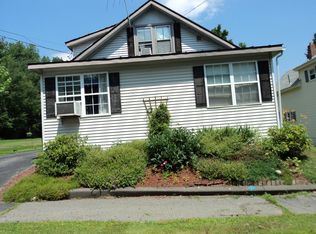 67 High St, Waterville, ME 04901