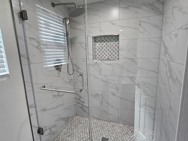 2400 W Commonwealth Ave #B — Photo 15