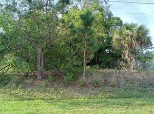 5712 NW Whitecap Rd, Port Saint Lucie, FL 34986