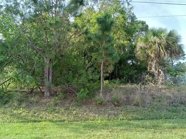 5712 NW Whitecap, Port St Lucie, FL 34986