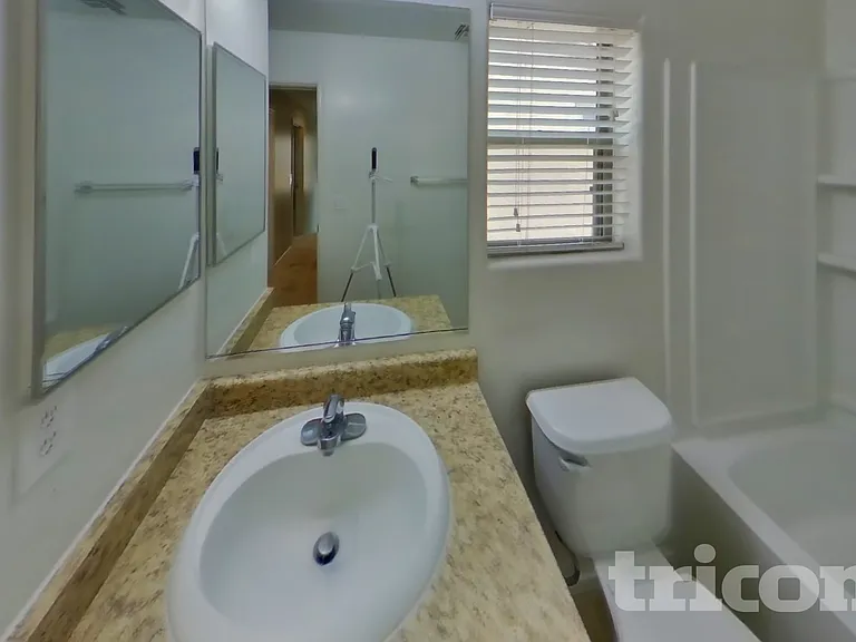 6421 W Harwell Rd — Photo 13