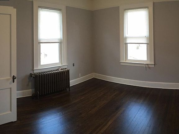 4th image of 387 N Burgher Ave