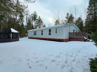 N11956 Jungle Jim Ln, Silver Cliff, WI 54104