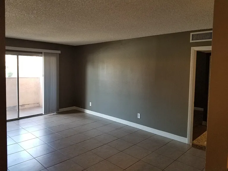 1515 E Reno Ave #A103 — Photo 5