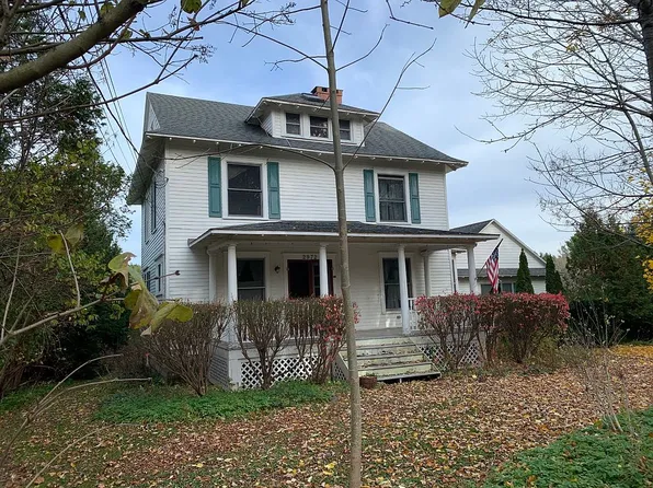 2972 E Lake Rd, Skaneateles, NY 13152