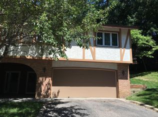 6951 Edenvale Blvd, Eden Prairie, MN 55346