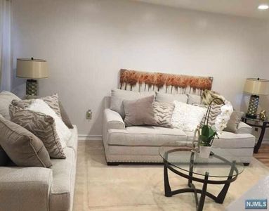 130 Glenbrook Pkwy APT 7C, Englewood, NJ, 07631