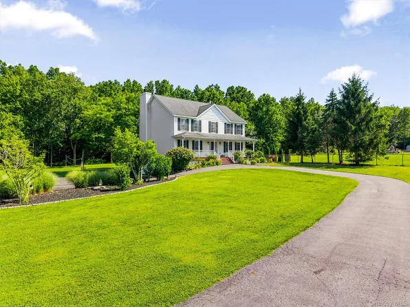 604 Ridgebury Road, Slate Hill, NY 10973