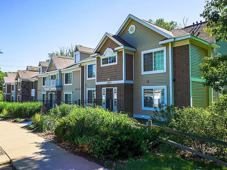 Tall Oaks Apartment Homes — Photo 43