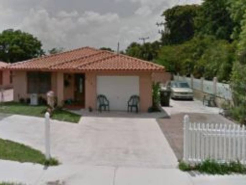 2nd image of 2797 Georgia Ave