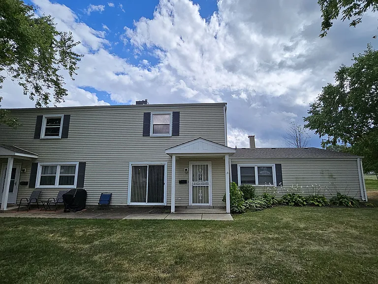 318 David Ct — Photo 15