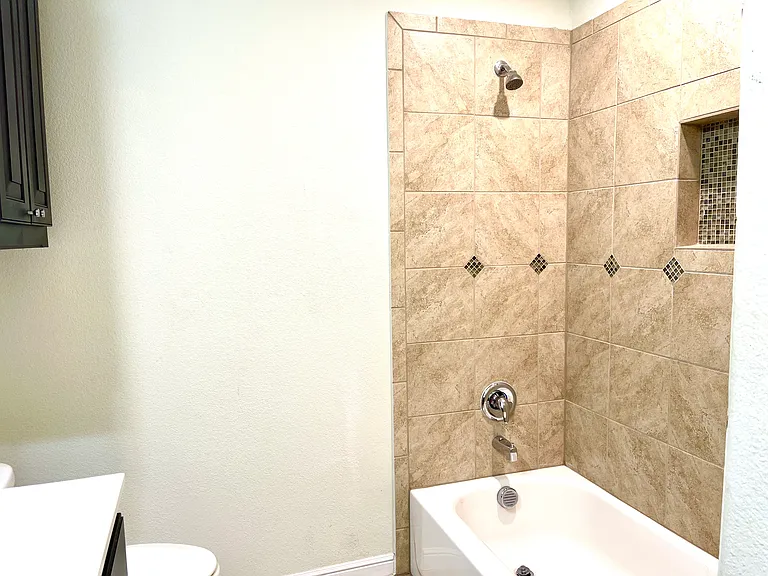 1109 Genola Dr — Photo 11