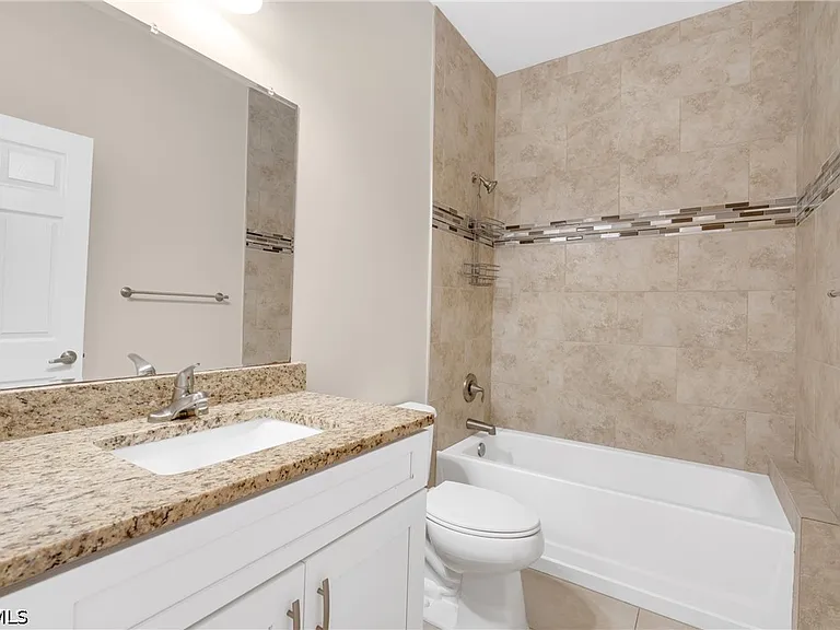 1133 SW Trafalgar Pkwy — Photo 12