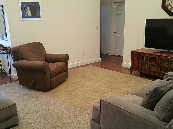 5th image of 108 Dove Trace Dr